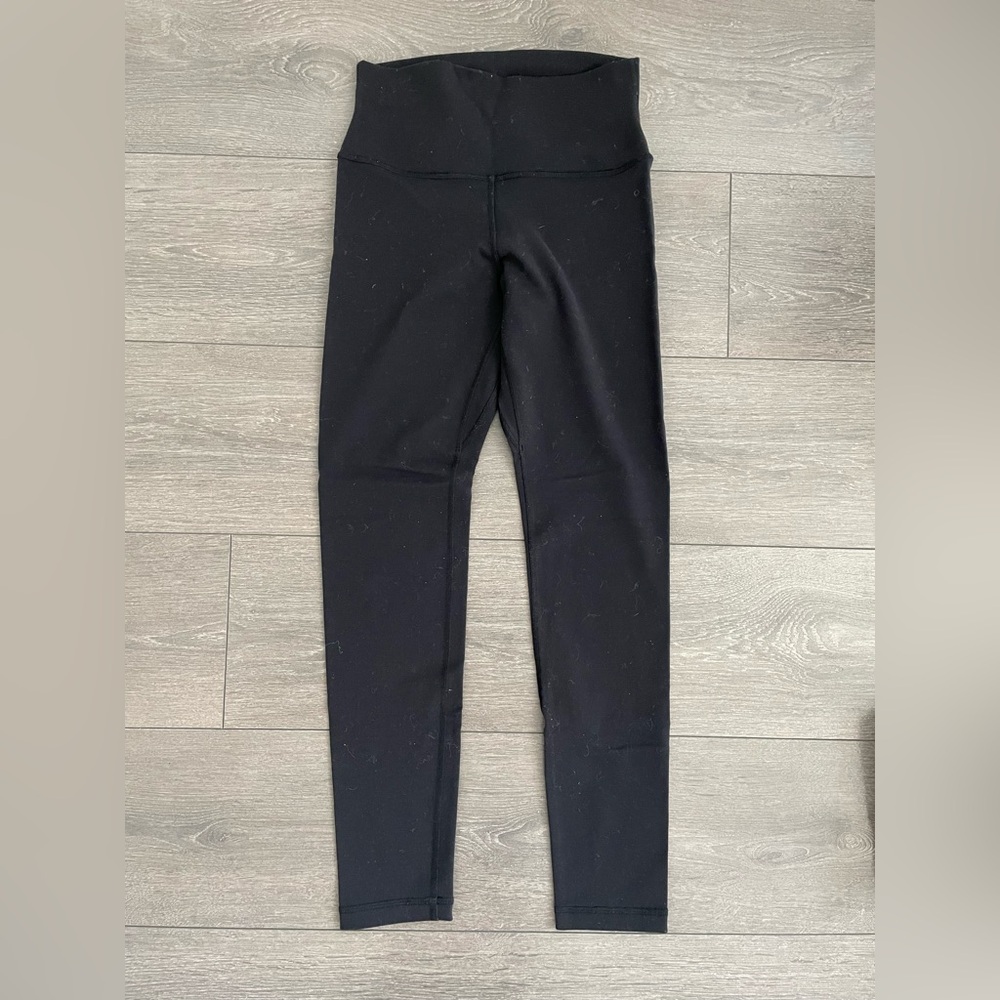 Golden by tna Aritzia Black Leggings Babaton Wilfred high waist rise pants yoga